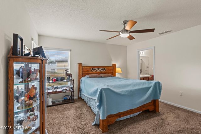 8292 MEADOW WALK Lane, Jacksonville, FL 32256