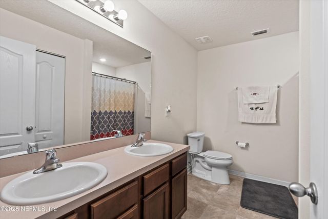 8292 MEADOW WALK Lane, Jacksonville, FL 32256