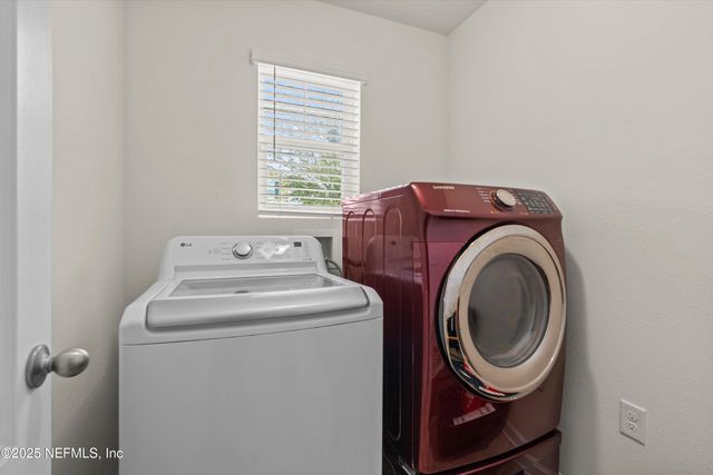 8292 MEADOW WALK Lane, Jacksonville, FL 32256