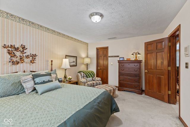 10373 Quiet Way, Indianapolis, IN 46239