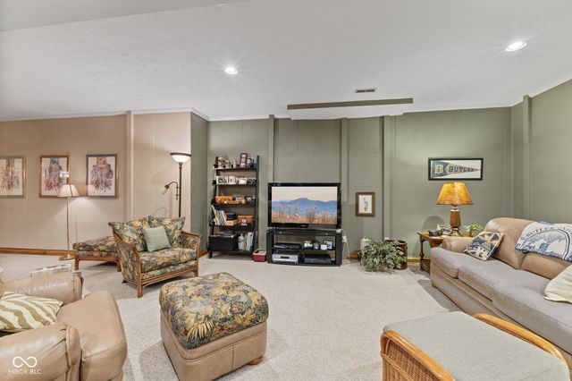 10373 Quiet Way, Indianapolis, IN 46239