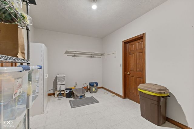 10373 Quiet Way, Indianapolis, IN 46239