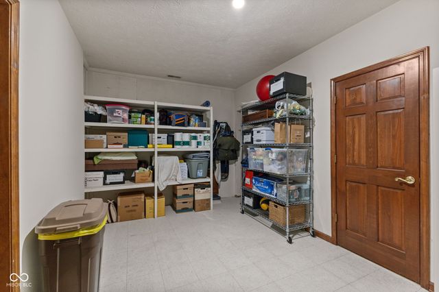 10373 Quiet Way, Indianapolis, IN 46239