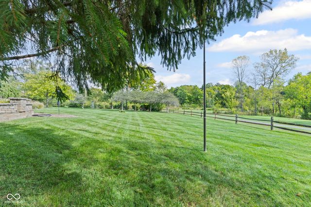 10373 Quiet Way, Indianapolis, IN 46239