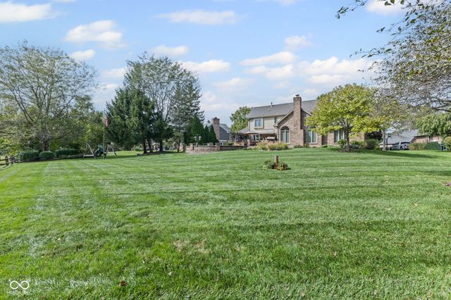 10373 Quiet Way, Indianapolis, IN 46239