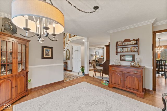 10373 Quiet Way, Indianapolis, IN 46239