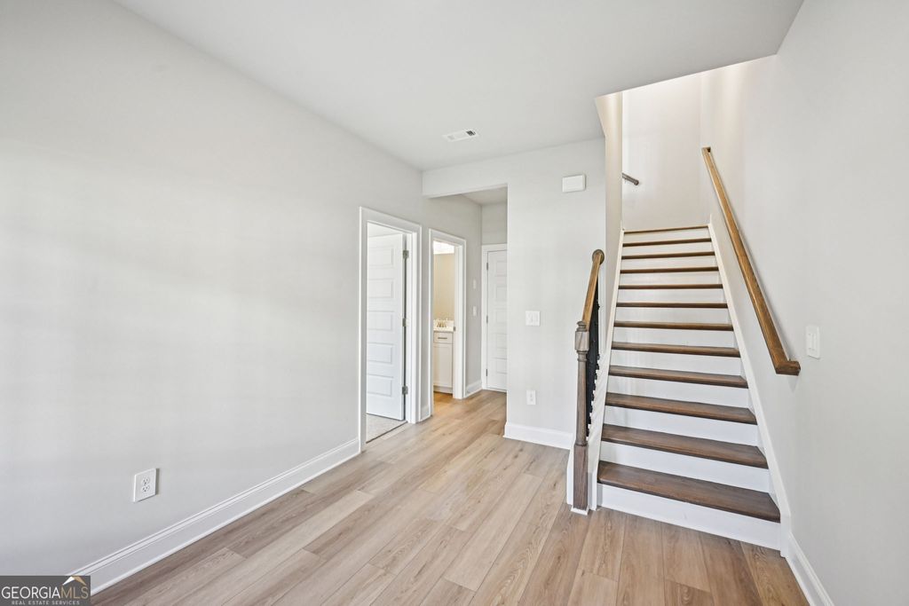 435 Elise Way, Lawrenceville, GA 30045 — photo 5