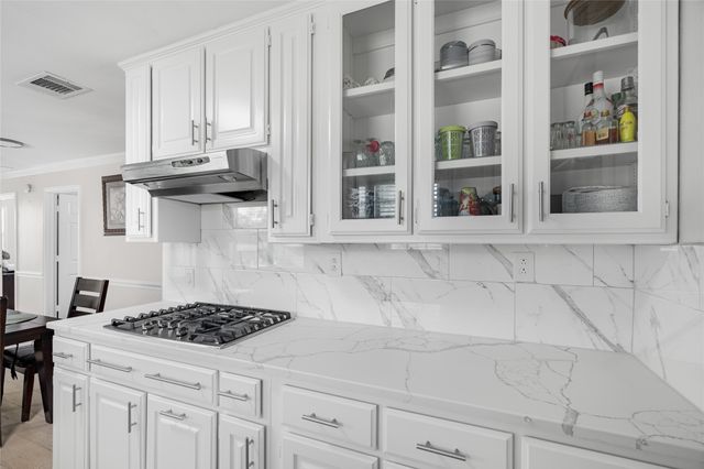 6308 Vel Drive, Fort Worth, TX 76112