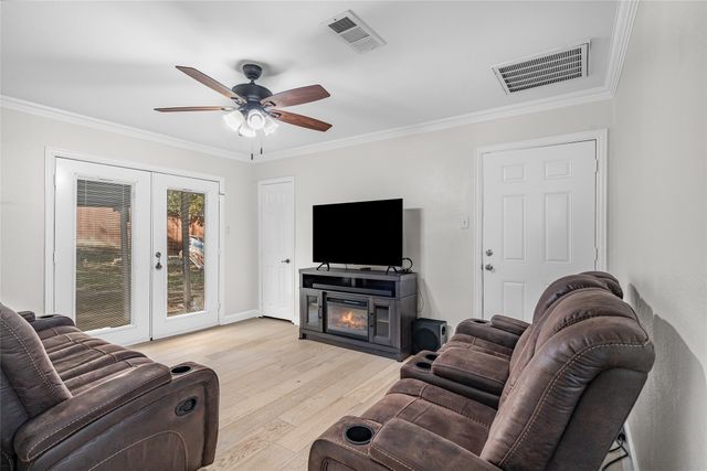 6308 Vel Drive, Fort Worth, TX 76112