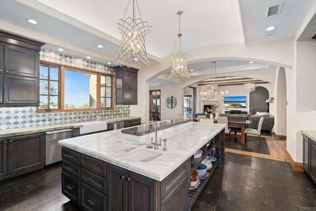 8287 Run of the Knolls, San Diego, CA 92127