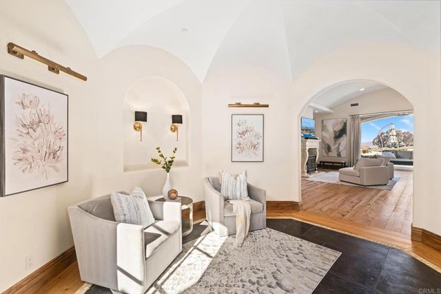 8287 Run of the Knolls, San Diego, CA 92127