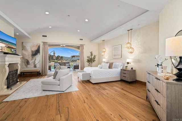 8287 Run of the Knolls, San Diego, CA 92127