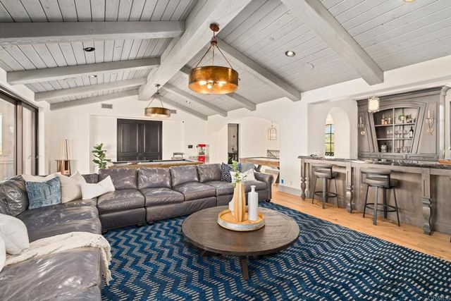 8287 Run of the Knolls, San Diego, CA 92127