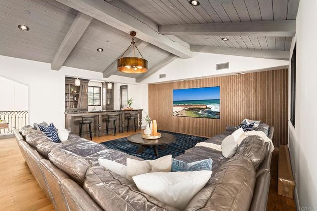 8287 Run of the Knolls, San Diego, CA 92127