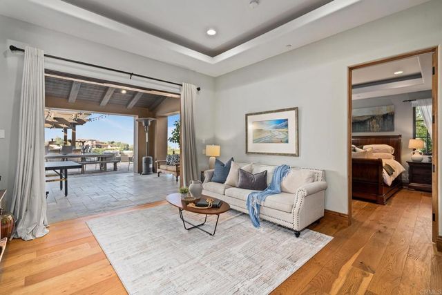 8287 Run of the Knolls, San Diego, CA 92127