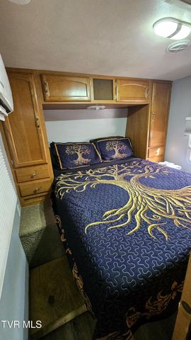 290 Spyglass Drive, Jonesville, VA 24263