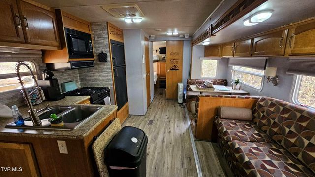 290 Spyglass Drive, Jonesville, VA 24263