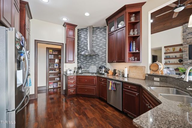 290 Spyglass Drive, Jonesville, VA 24263