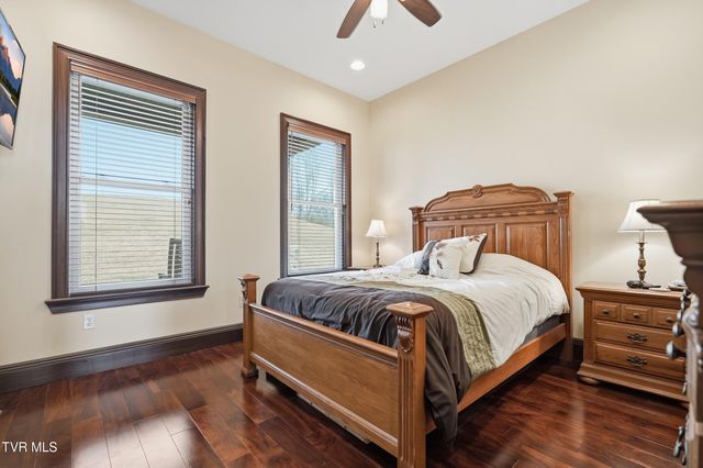 290 Spyglass Drive, Jonesville, VA 24263