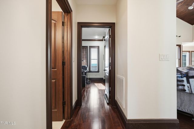 290 Spyglass Drive, Jonesville, VA 24263