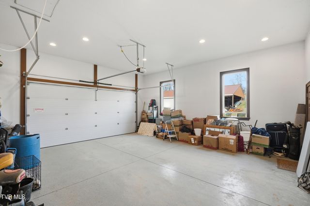 290 Spyglass Drive, Jonesville, VA 24263