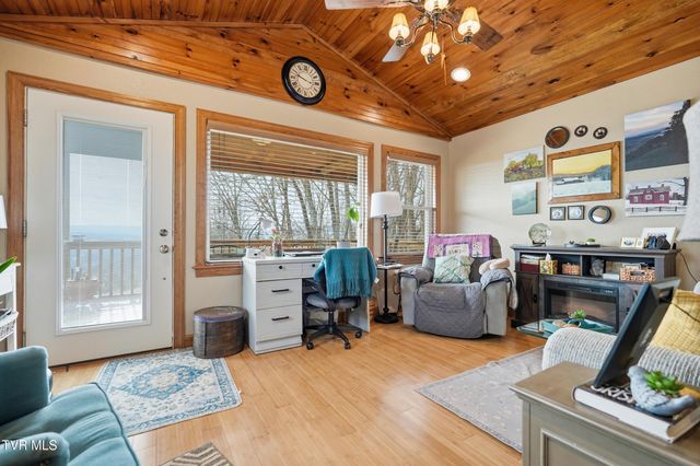 290 Spyglass Drive, Jonesville, VA 24263