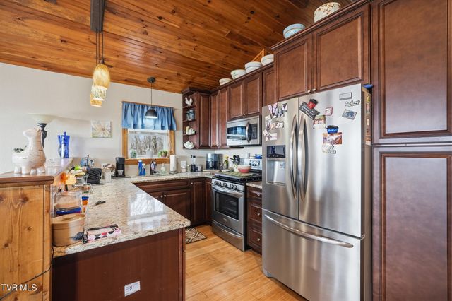 290 Spyglass Drive, Jonesville, VA 24263