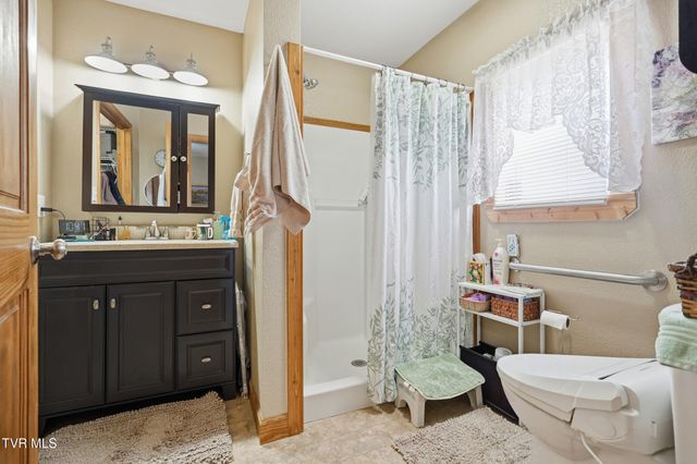 290 Spyglass Drive, Jonesville, VA 24263