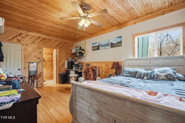 290 Spyglass Drive, Jonesville, VA 24263