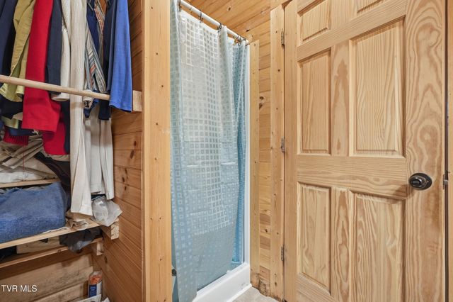 290 Spyglass Drive, Jonesville, VA 24263