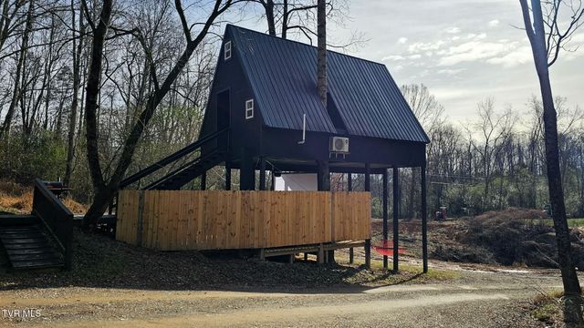 290 Spyglass Drive, Jonesville, VA 24263