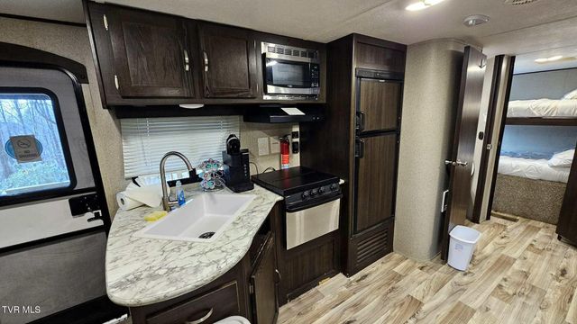 290 Spyglass Drive, Jonesville, VA 24263