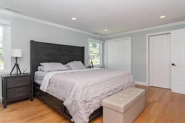 286 Linden Street 286, Wellesley, MA 02482