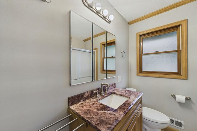 4050 Upper 149th Street W, Rosemount, MN 55068