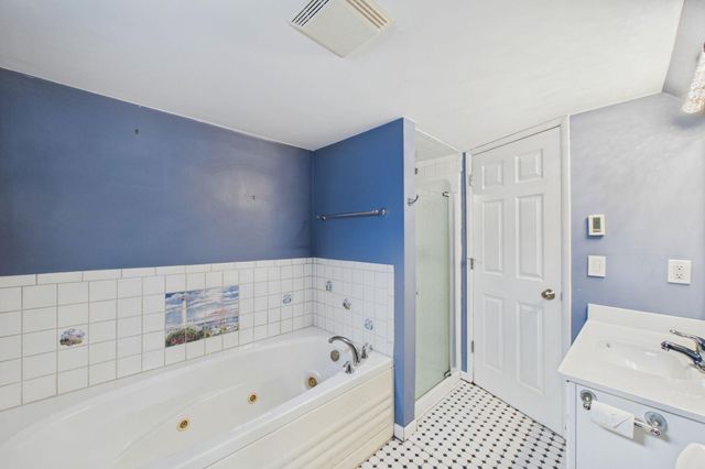 4050 Upper 149th Street W, Rosemount, MN 55068