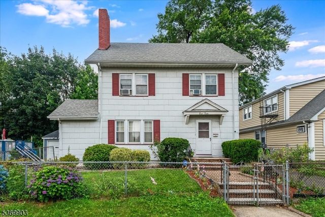 810 Kilsyth Rd, Elizabeth City, NJ 07208