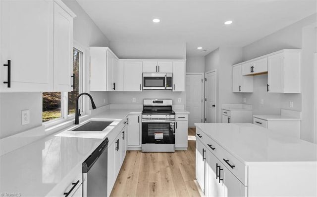 506 Greenwood Drive, High Point, NC 27262