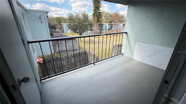 2840 SOMERSET PARK DRIVE 201, Tampa, FL 33613