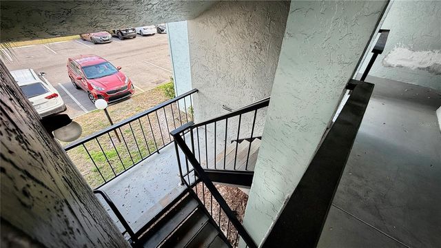 2840 SOMERSET PARK DRIVE 201, Tampa, FL 33613