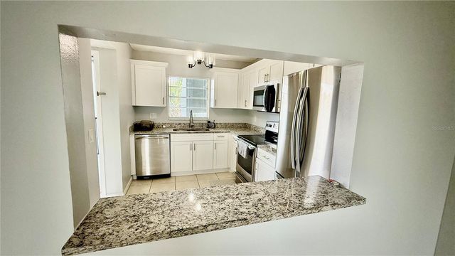 2840 SOMERSET PARK DRIVE 201, Tampa, FL 33613