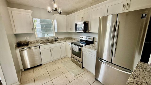 2840 SOMERSET PARK DRIVE 201, Tampa, FL 33613