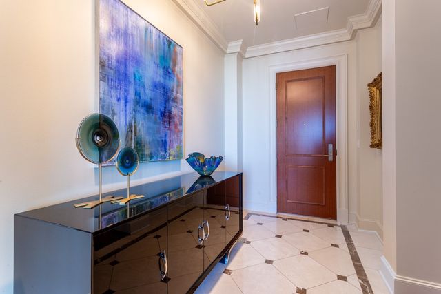 2525 N PEARL Street 1201, Dallas, TX 75201