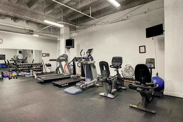 914 Main St Street 1113, Houston, TX 77002