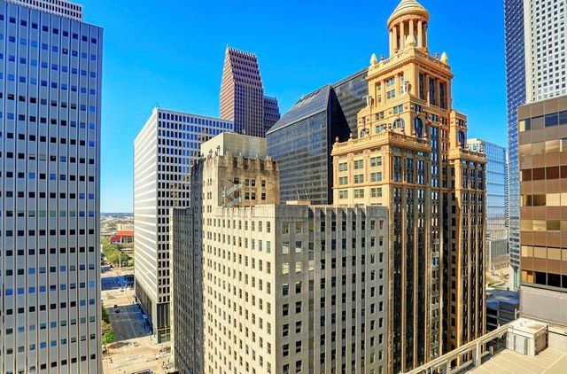 914 Main St Street 1113, Houston, TX 77002