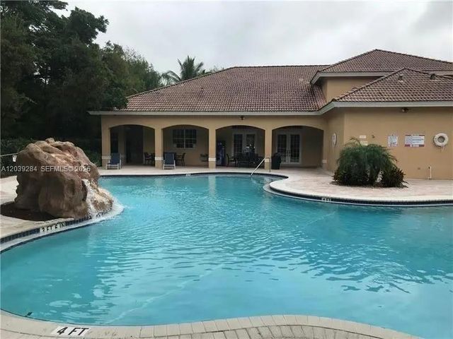 5540 NW 61st St 409, Coconut Creek, FL 33073