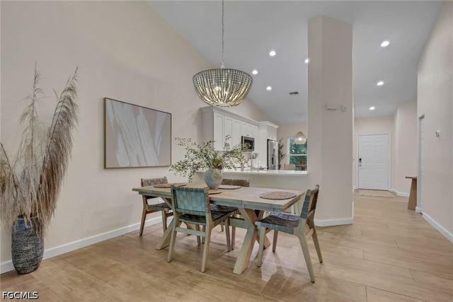 1215 Sarah Jean CIR J205, Naples, FL 34110