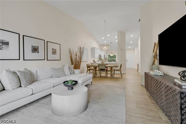 1215 Sarah Jean CIR J205, Naples, FL 34110