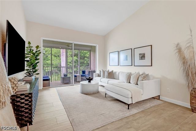 1215 Sarah Jean CIR J205, Naples, FL 34110