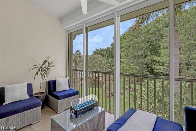 1215 Sarah Jean CIR J205, Naples, FL 34110