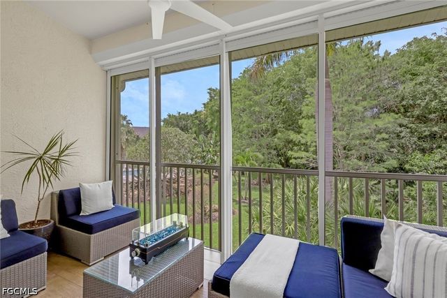 1215 Sarah Jean CIR J205, Naples, FL 34110